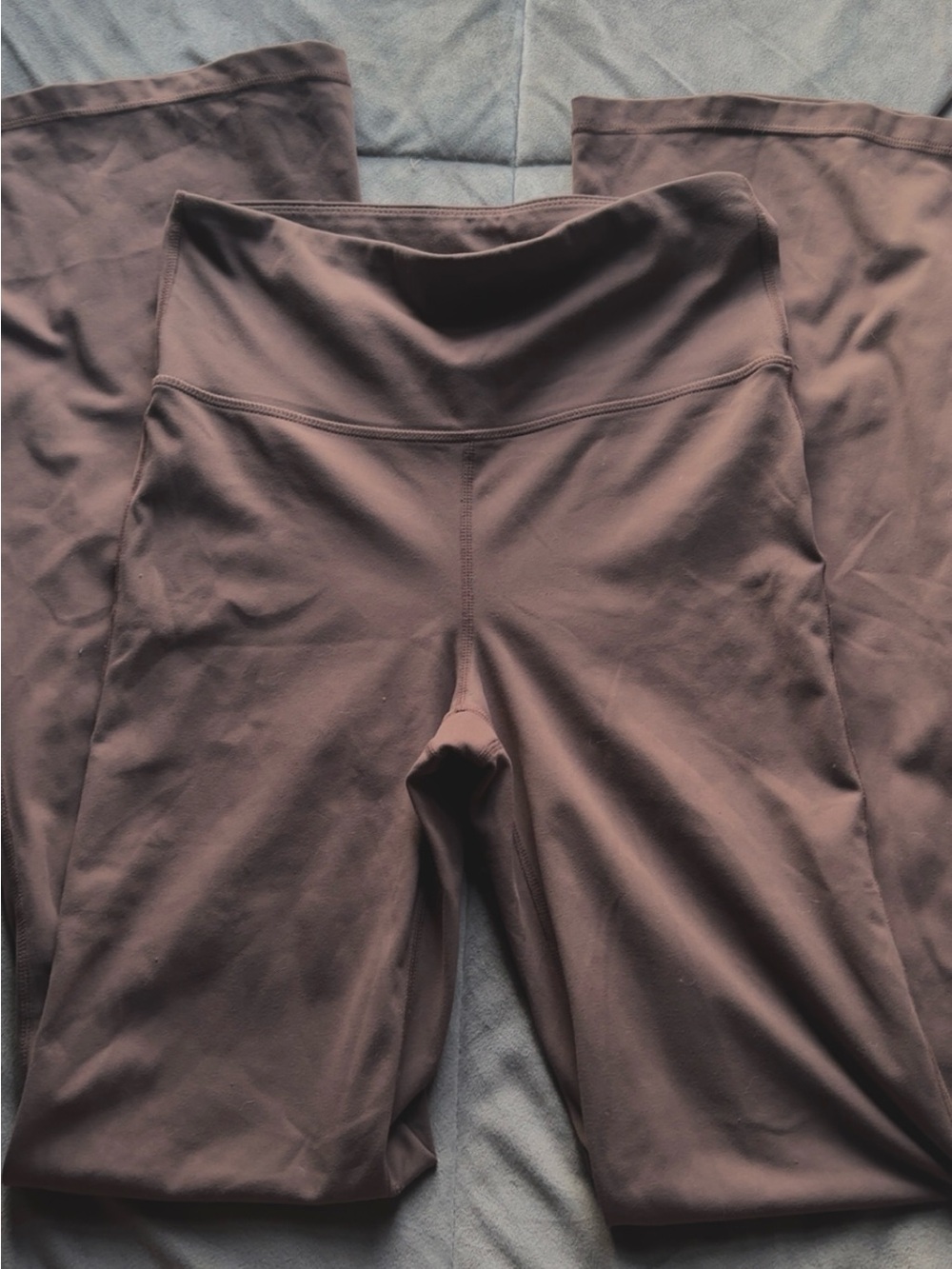 High-Waist Women’s Yoga Pants in Mauve Brown